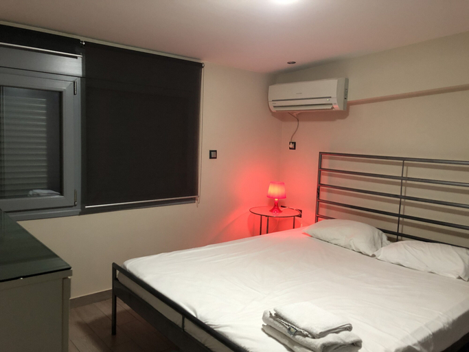 Bedroom 2, Roomotel Apartments, Central Greece