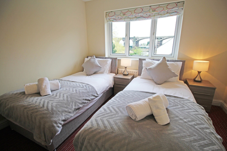 Bedroom 3, 3 Bedroom Holiday Home With River Views, Cheshire West and Chester