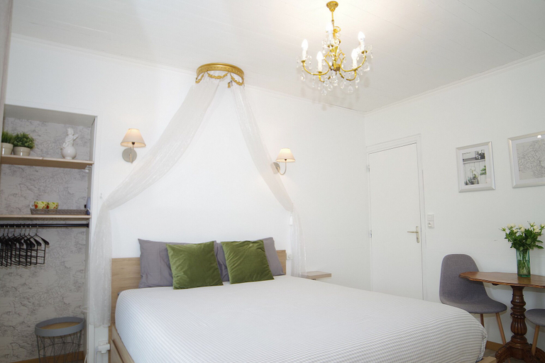 Bedroom 4, Les 4 Saisons, Calvados
