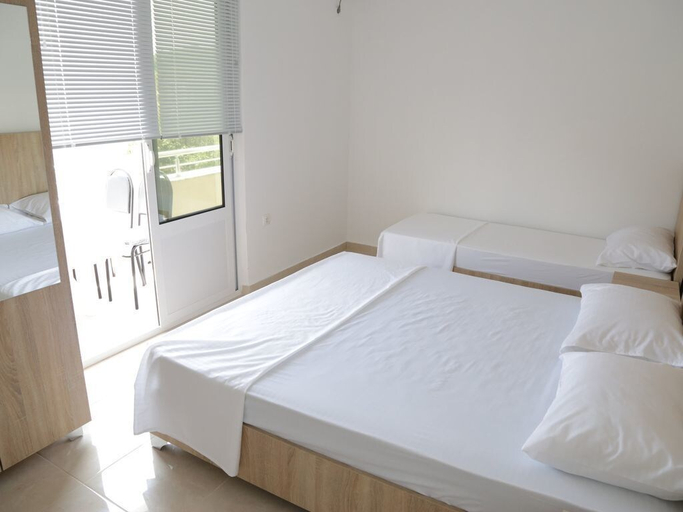 Bedroom 2, Mimi Lux Apartments