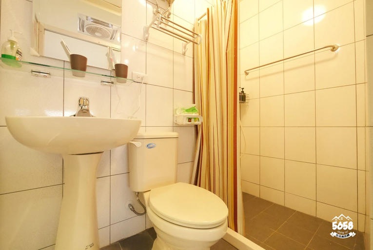 Bathroom 4, Dabing Home in Tainan, Tainan