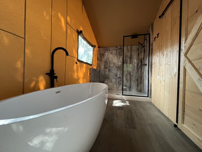 Bathroom 4, Robin Hood Safari Tent, Pembrokeshire