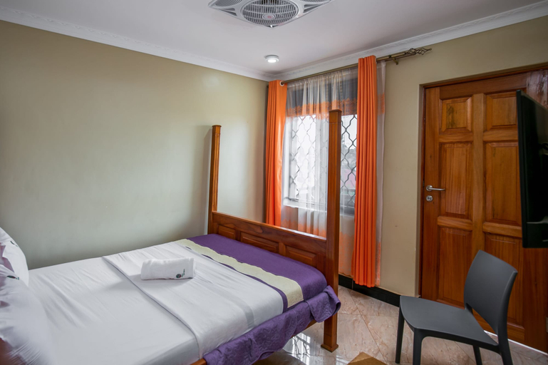 Bedroom 3, Palm Gardens and Guest House, Kampala
