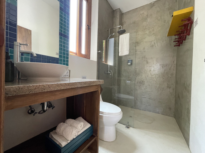 Bathroom 4, Mi Playa Galapagos Beachfront, Isabela