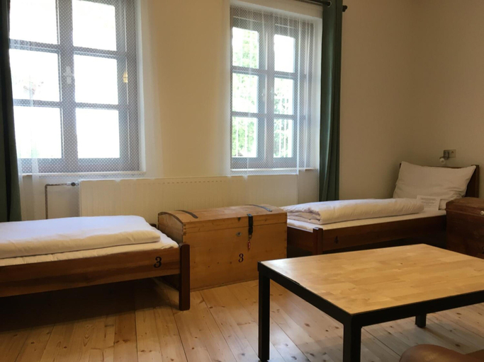 Bedroom 2, Castle-Wall-Inn - Hostel, Břeclav