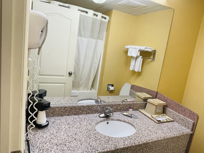 Bathroom 4, Mountain Inn & Suites Dunlap, Sequatchie