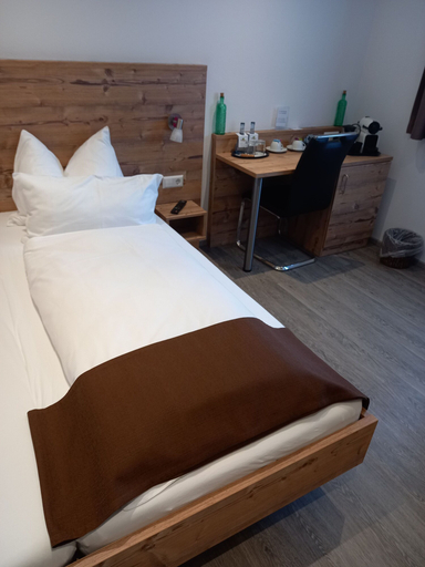 Bedroom 3, Gasthaus Adler, Calw