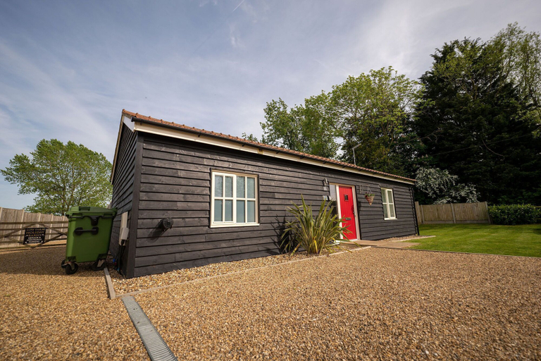 Exterior & Views 2, The Stables, Suffolk