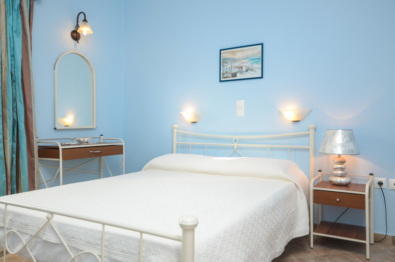 Bedroom 2, Mare Monte, South Aegean