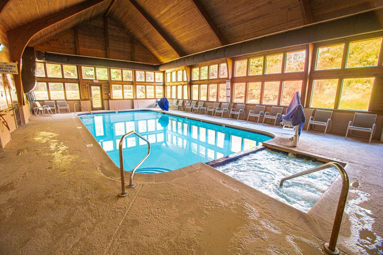 Sport & Beauty 3, Fox Run at Lake Lure, Rutherford