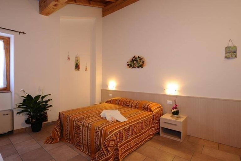 Bedroom 2, Agriturismo Corte La Sacca, Brescia
