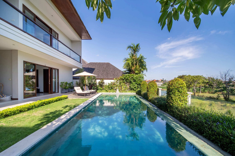 Sport & Beauty 5, Peaceful Private Villa, 3 BR, Canggu With Staff, Badung