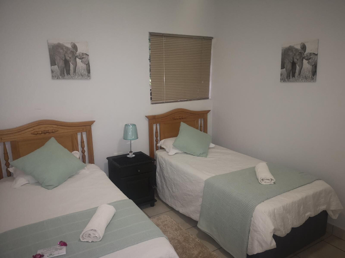 Bedroom 3, Aloe Tree, West Rand