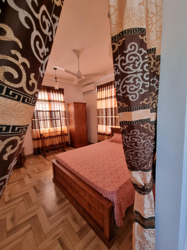 Bedroom, Grand Station Residence (Rose), Katana