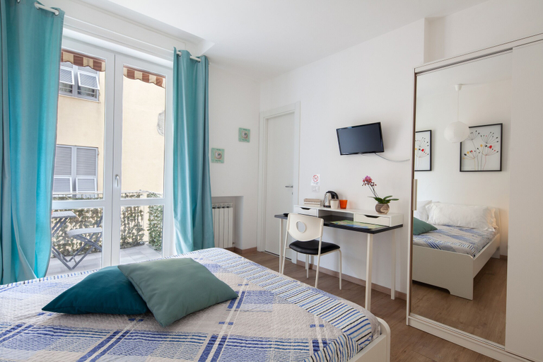 Bedroom 4, Suites Colombo 32, La Spezia