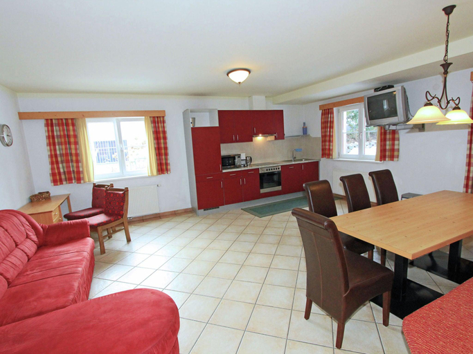 Others 4, Apartment Stumm near Zillertal Ski Slopes, Schwaz