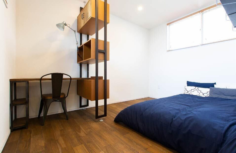 Bedroom 2, Coton, Kan'onji