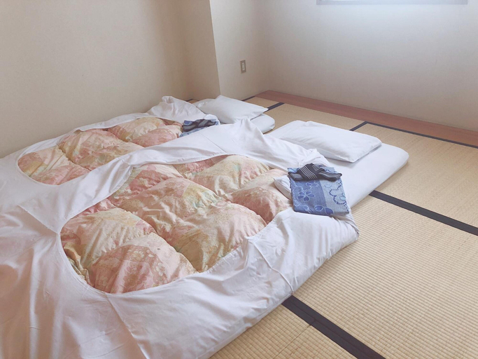 Bedroom 4, Hotel Tetora, Hakodate