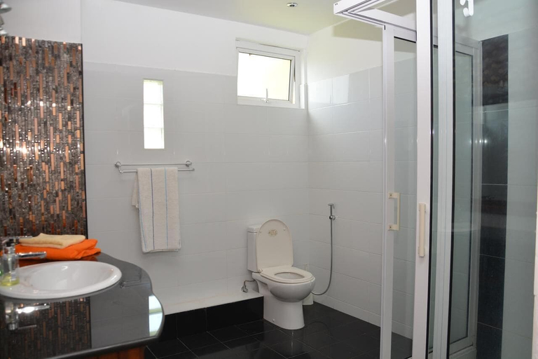 Bathroom 4, La Belle Maison De Bel Air