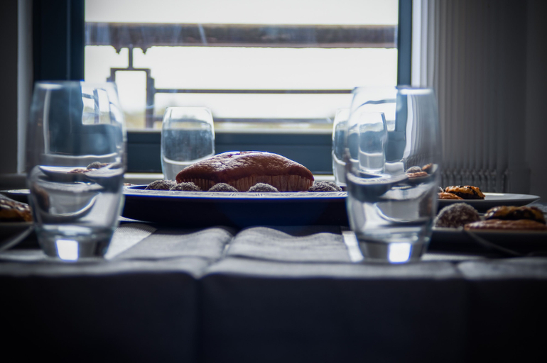 Food & Drinks, Fisherman's Way - 2 Bed Apt - SA1 Swansea, Swansea