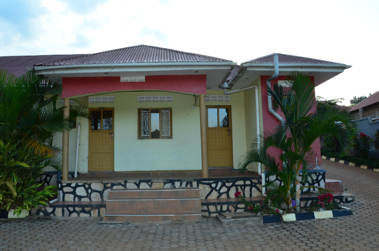 Others 2, HOIMA BREEZE MOTEL, Bugahya