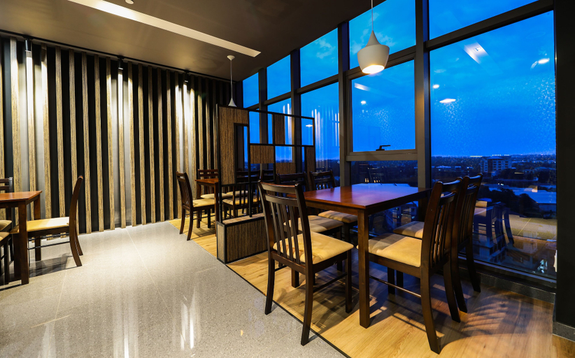 Food & Drinks 5, Hlaine Tet Hotel, Yangon