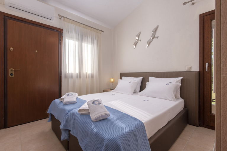 Bedroom 2, Terra d'Oro Villas, Central Macedonia