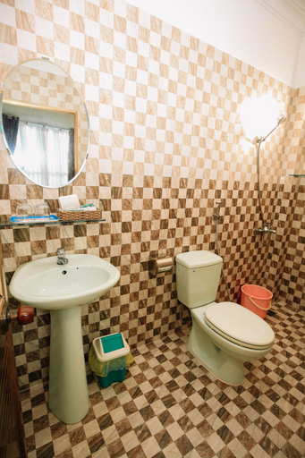 Bathroom 4, Khanh Hong Hotel, Đà Lạt