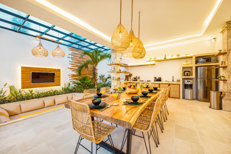 Others 3, Villa Dublin - Luxury 5 BDR /w Jacuzzi & Pool, Badung