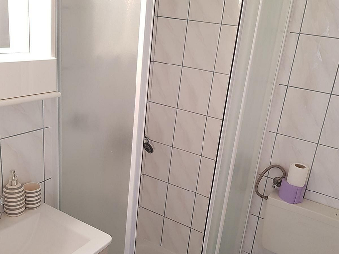 Bathroom, Spacious Apartment Neda, Pakoštane
