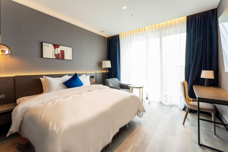 Others 5, Hotel Soulhada, Gyeyang