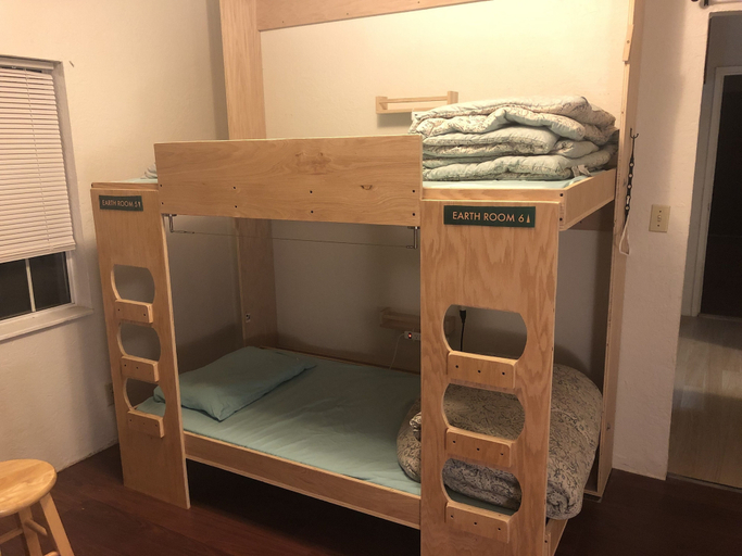 Bedroom 3, WHOLE Family - WholeVille - Hostel, Sacramento