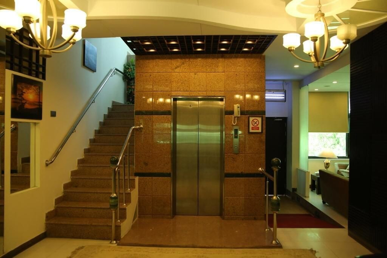 Others 5, Sunset Suites, Karachi