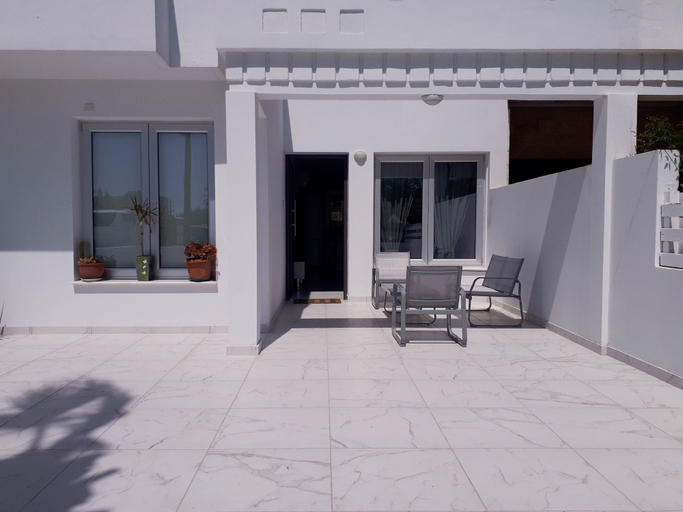 Exterior & Views 2, Eva Christ Apt, Larnaca