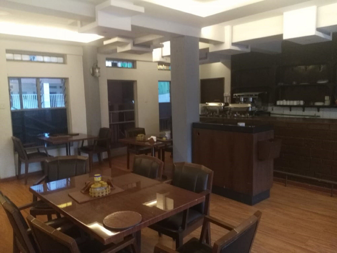 Food & Drinks 4, Haridge Inn, Starehe