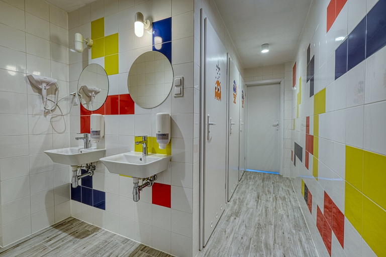 Bathroom 5, Level Rooms, Warsaw