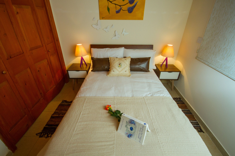 Bedroom 2, Erigone Cottage - Beautiful Ambiance