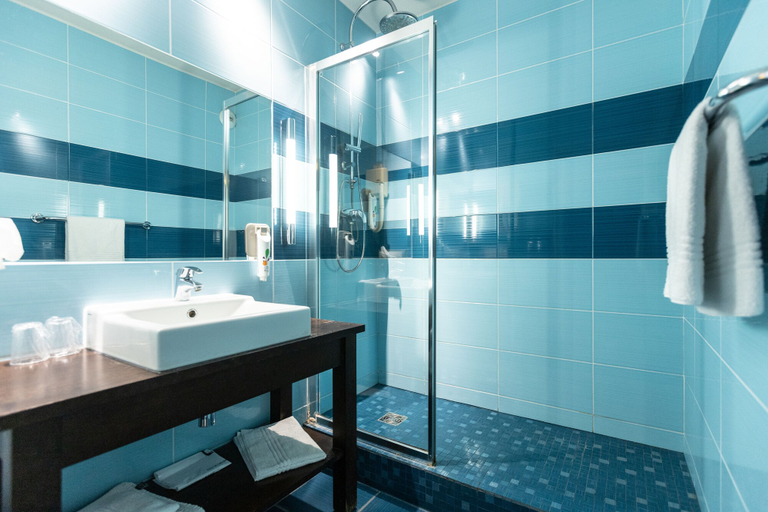 Bathroom 4, Hotel Provence, Var