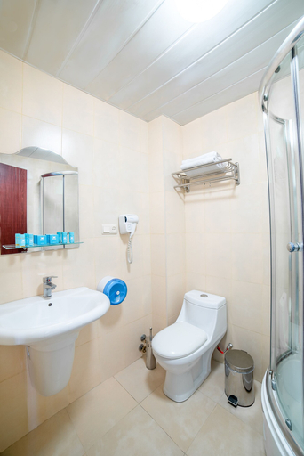 Bathroom 3, Hotel Sanapiro, Batumi