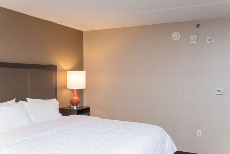 Bedroom 2, Hampton Inn Columbus/Taylorsville/Edinburgh, Bartholomew