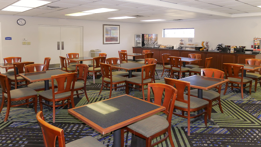 Food & Drinks 5, Hotel South Tampa & Suites, Hillsborough