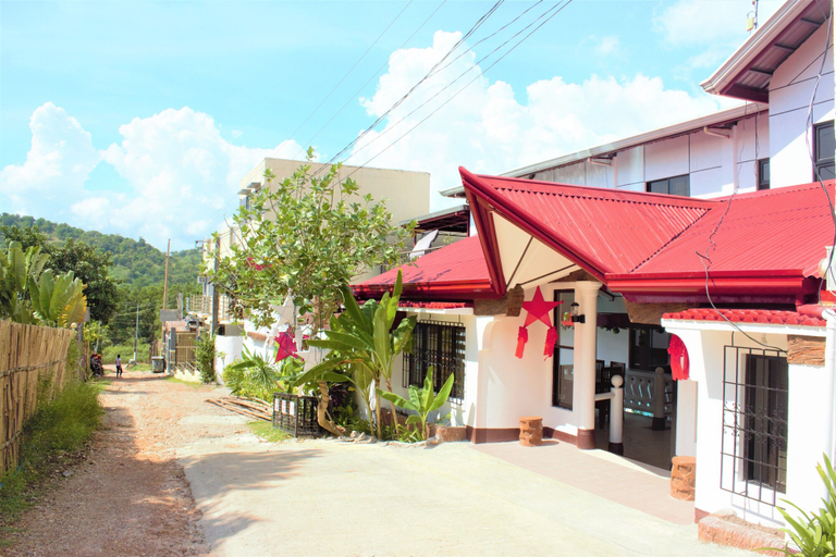 Exterior & Views 2, Linde's Inn Coron, Coron