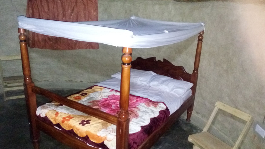 Bedroom 3, Grassroots Cottages & Tours, Nwoya