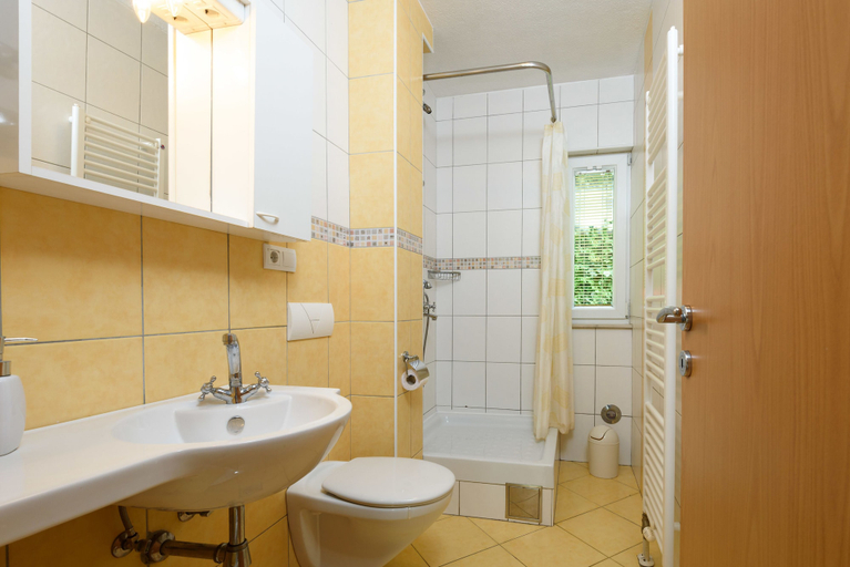 Bathroom 4, Apartments Salona, Trogir