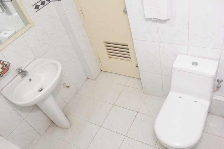 Bathroom 4, Hotel Ornate, Dhaka