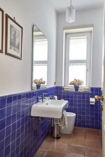 Bathroom 4, Villa Lux in Sorrento, Napoli