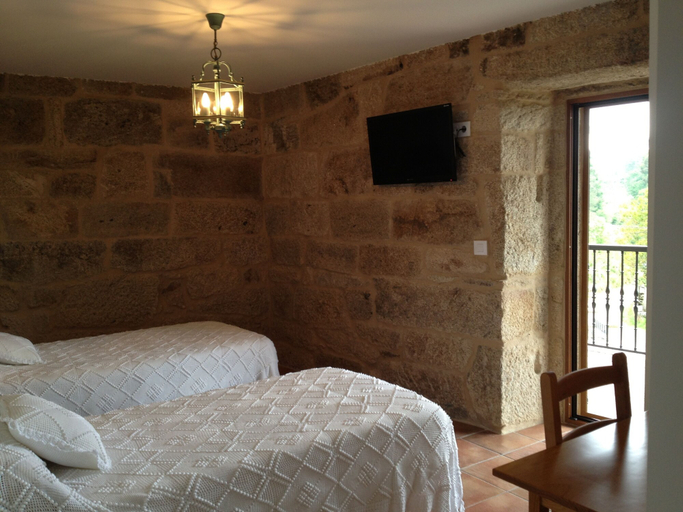 Bedroom 2, Alojamiento Rural Pazos, Ourense