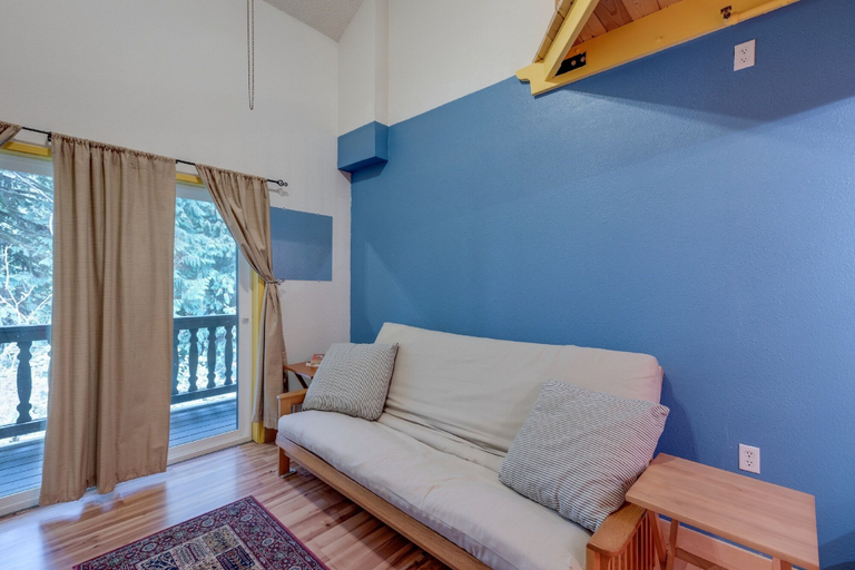 Bedroom 1, 18SLL - Newly Remodeled - Sleeps 4, Whatcom