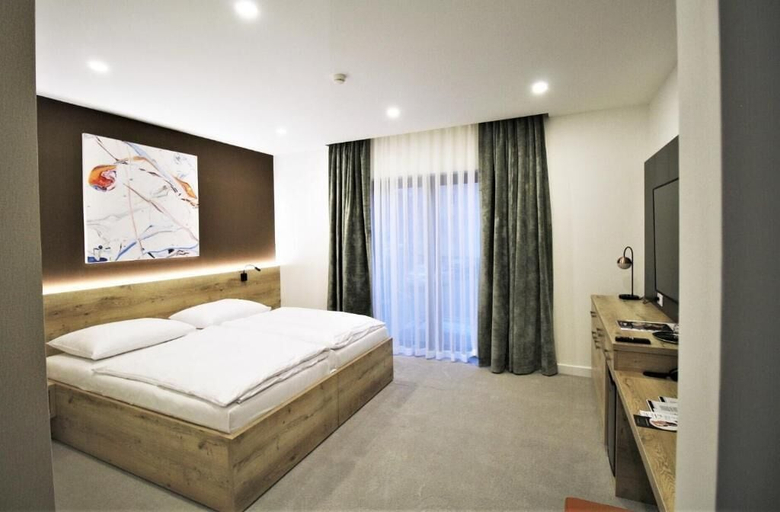 Bedroom 3, Hotel Magnus, Trenčín
