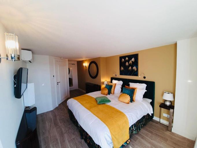 Bedroom 3, Le Paquebot, Calvados